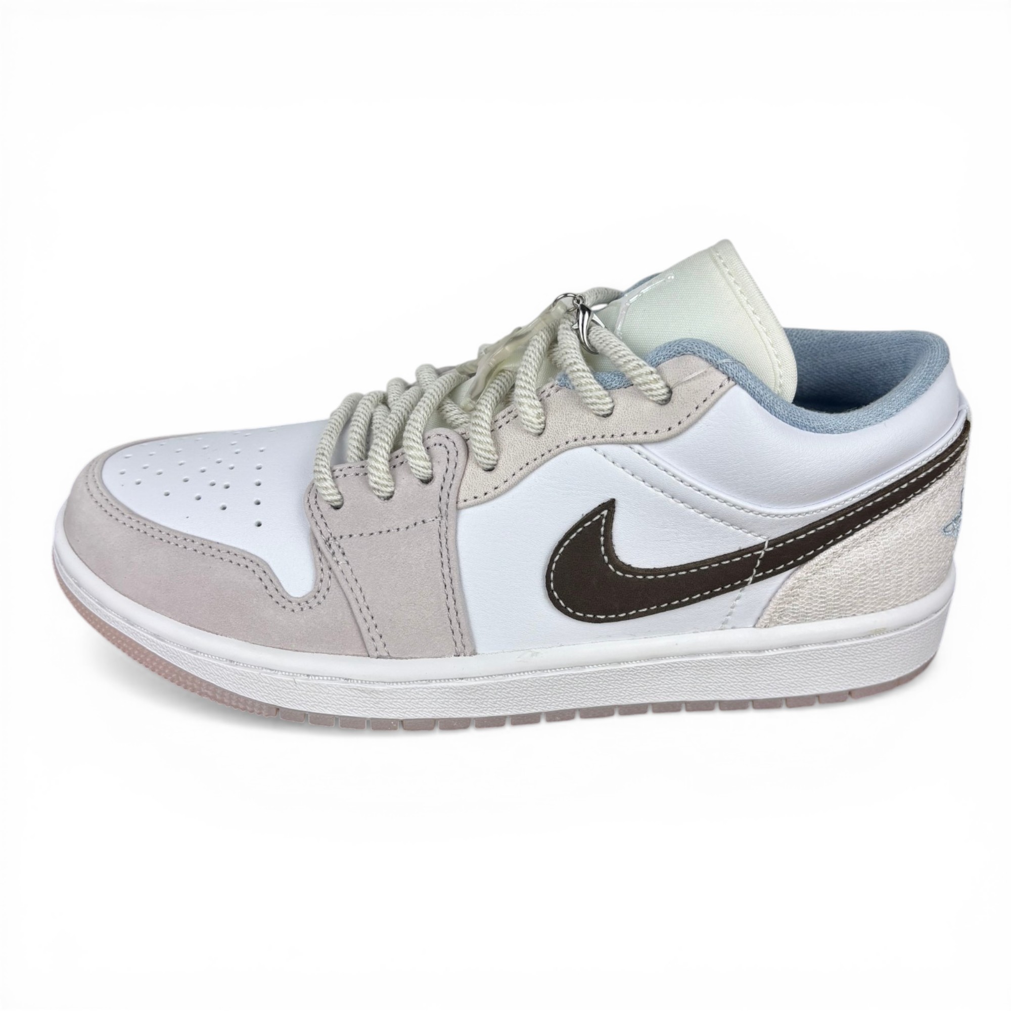 Nike Jordan 1 Low Coral
